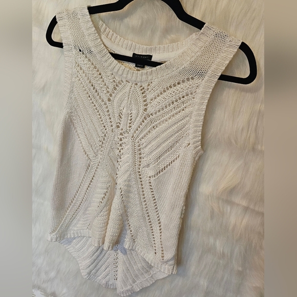 Attitude Open Knit Dove White Pullover Sweater Vest - Picture 2 of 6